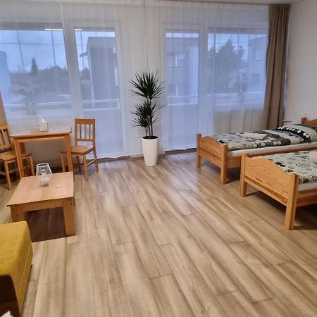 Ubytovanie Funstar Topoľčany Exteriér fotografie