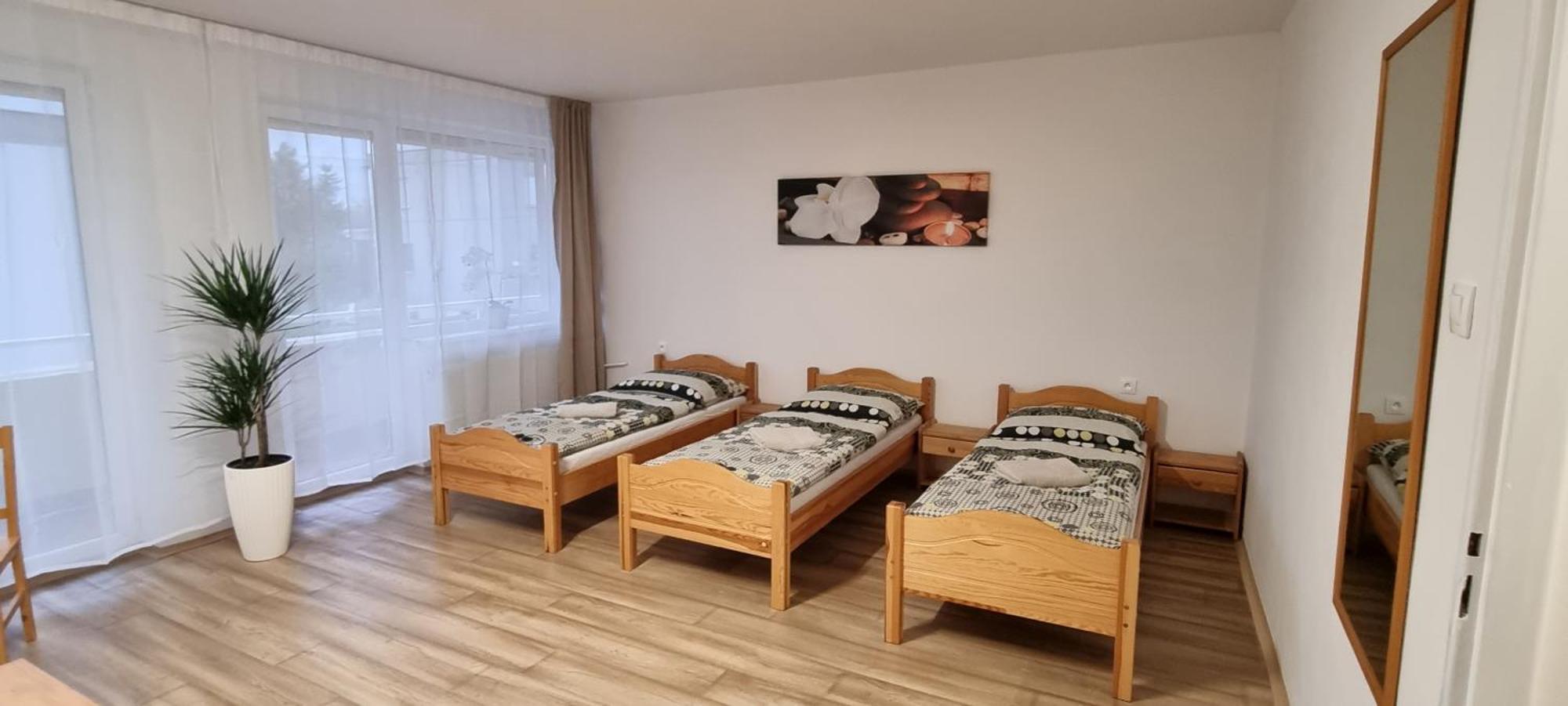 Ubytovanie Funstar Topoľčany Exteriér fotografie